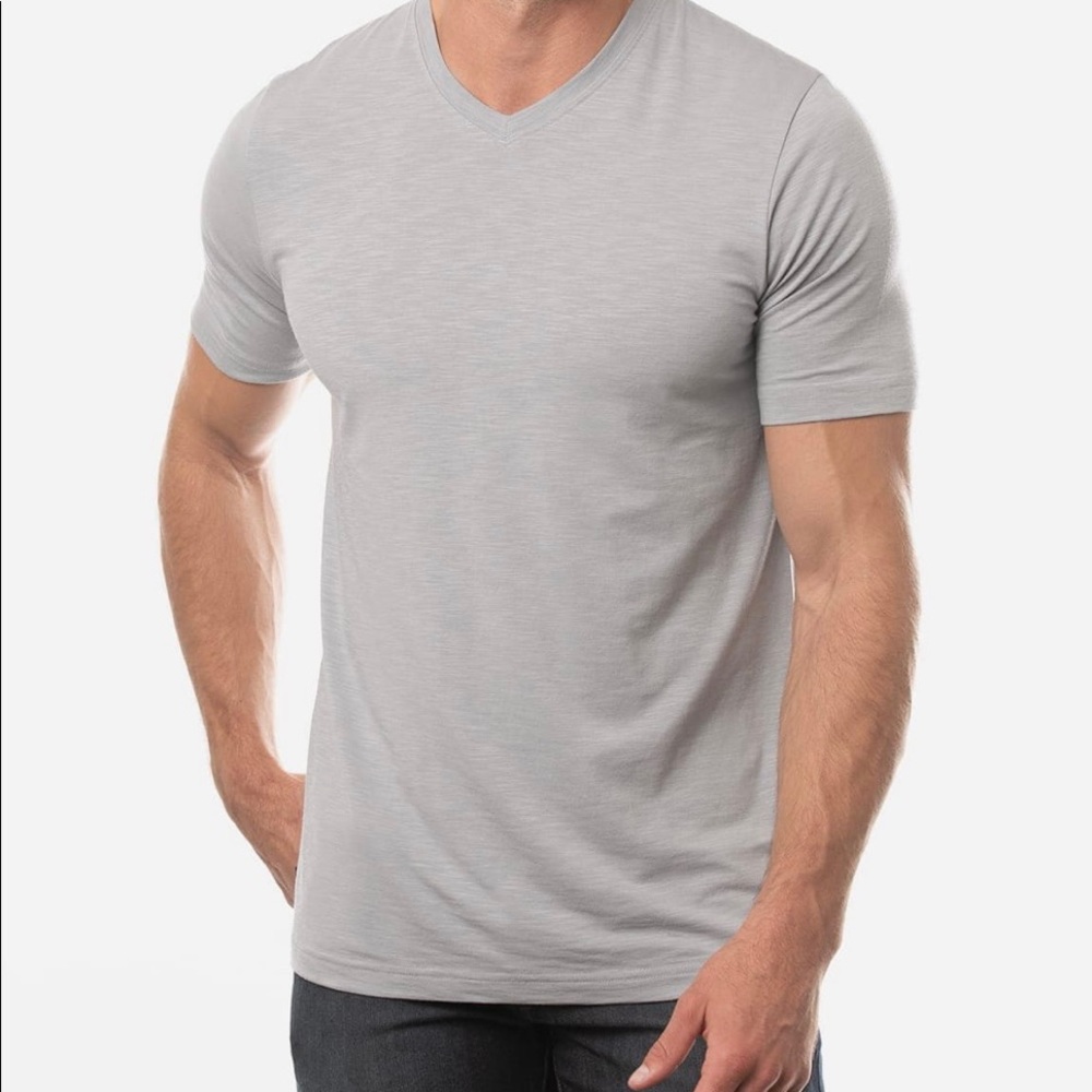 Travis Matthew Cloud Tee